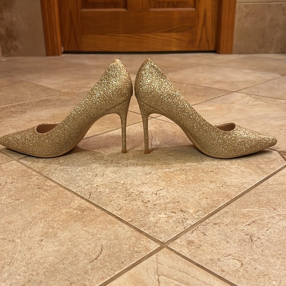 Sparkly gold stilettos size 8 glitter heels - Picture 2 of 5